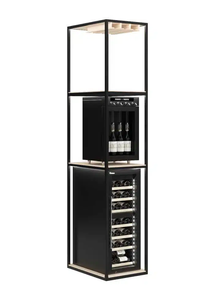 Personalisiertes Standregal mit hängendem Weinglasregal für Weinkühlschränke